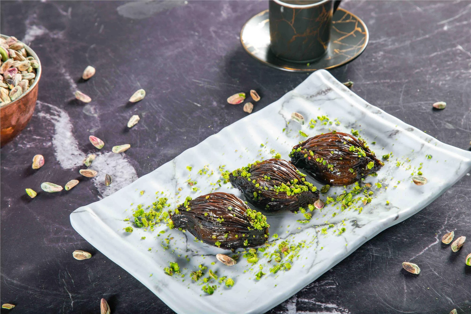 Antep Fstıklı Çikolatalı Midye Baklava
